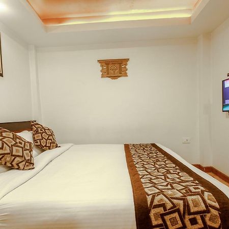 Hotel Shreesu Kathmandu Bagian luar foto