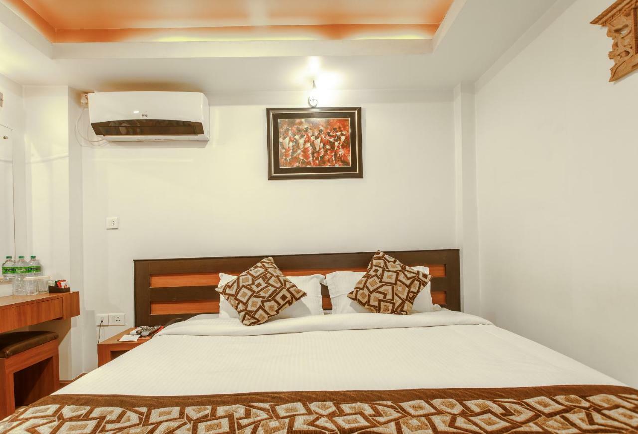 Hotel Shreesu Kathmandu Bagian luar foto