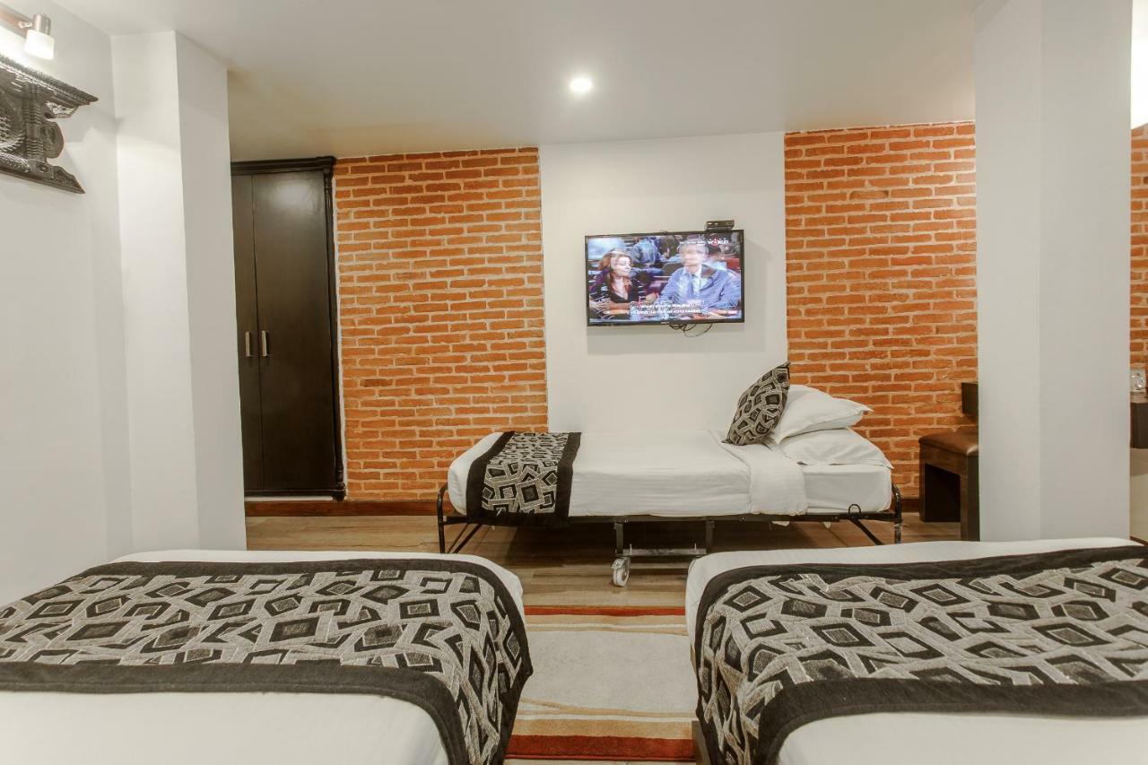 Hotel Shreesu Kathmandu Bagian luar foto