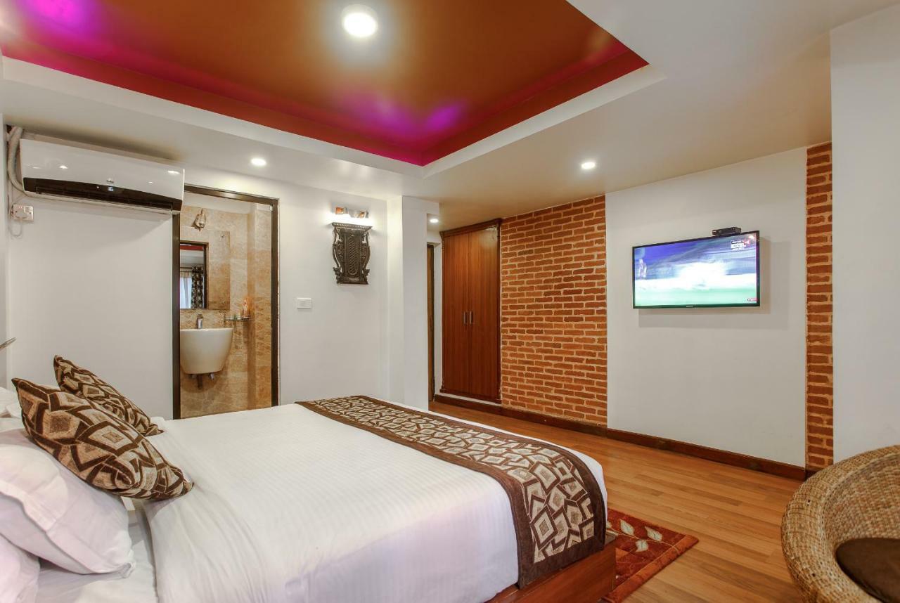Hotel Shreesu Kathmandu Bagian luar foto