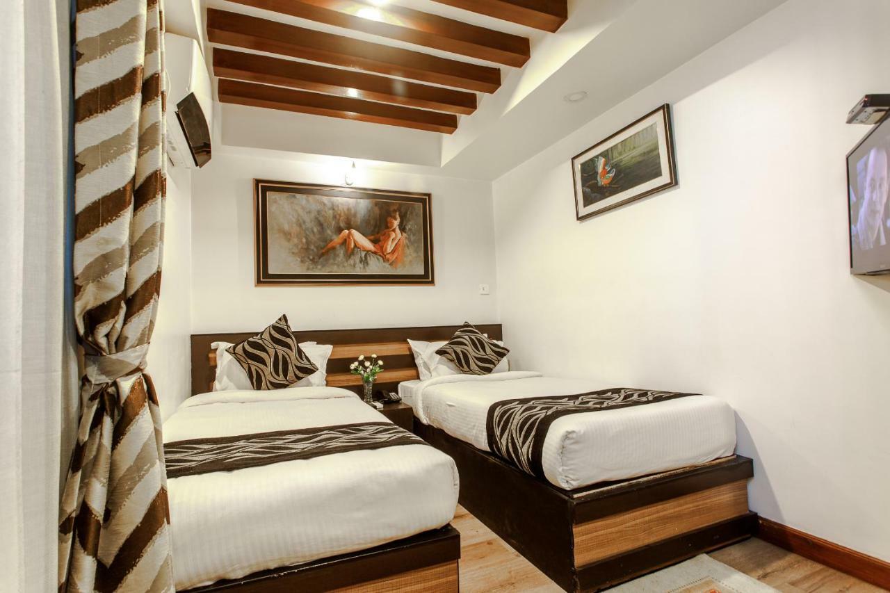Hotel Shreesu Kathmandu Bagian luar foto